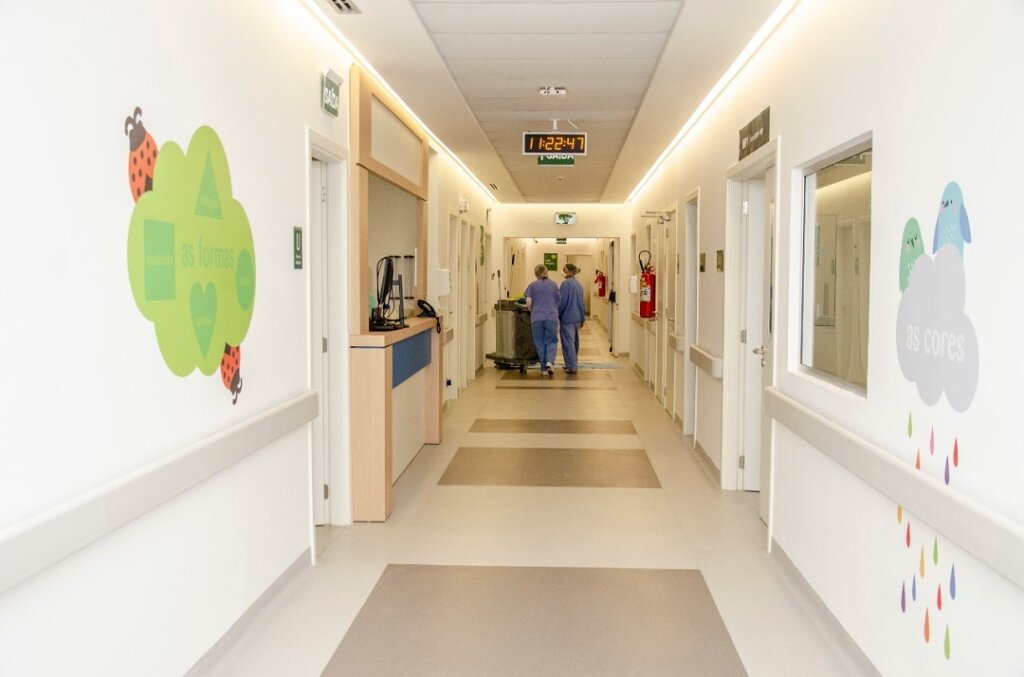 Superlotada, Emergência Pediátrica do Hospital de Clínicas atende exclusivamente casos de risco de morte