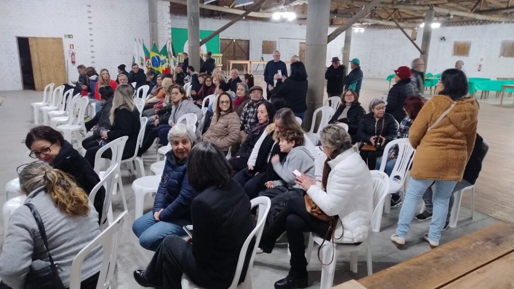 Comunidade do bairro Cinco Colônias inicia processo de criação de Associação de Moradores