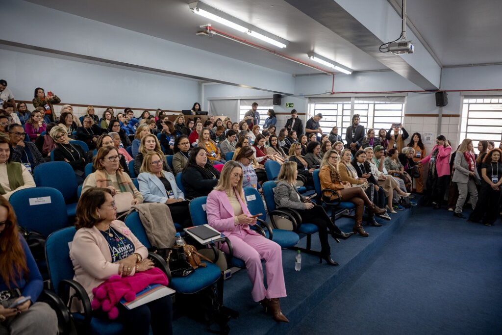 Conferência municipal em Canoas debate políticas públicas para mulheres