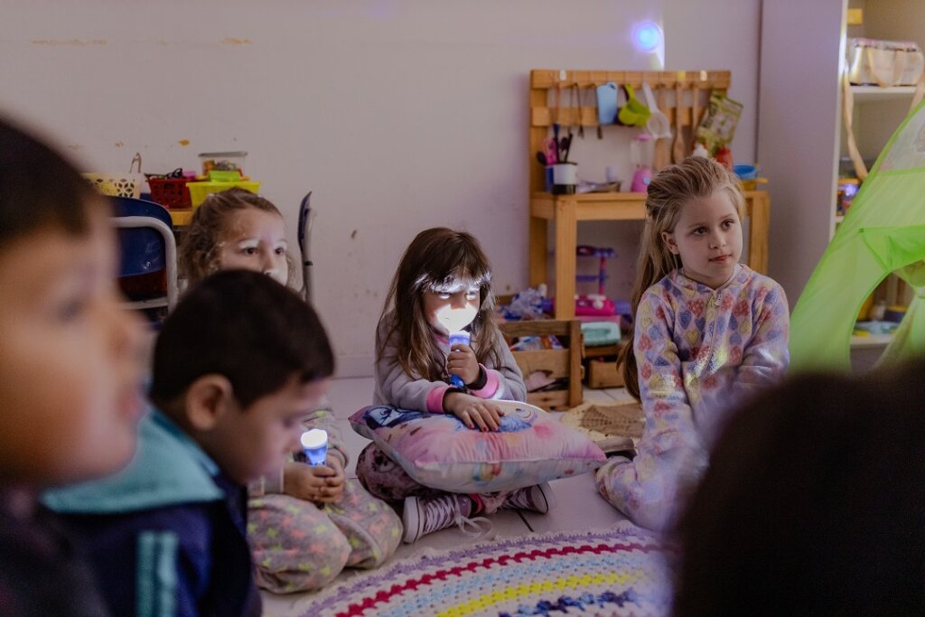 Festa do pijama na EMEI Recanto do Filhote marca volta às aulas