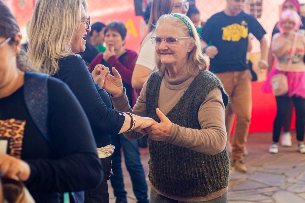 Baile Inclusivo celebra integração na XXVIII Semana Municipal da Pessoa com Deficiência