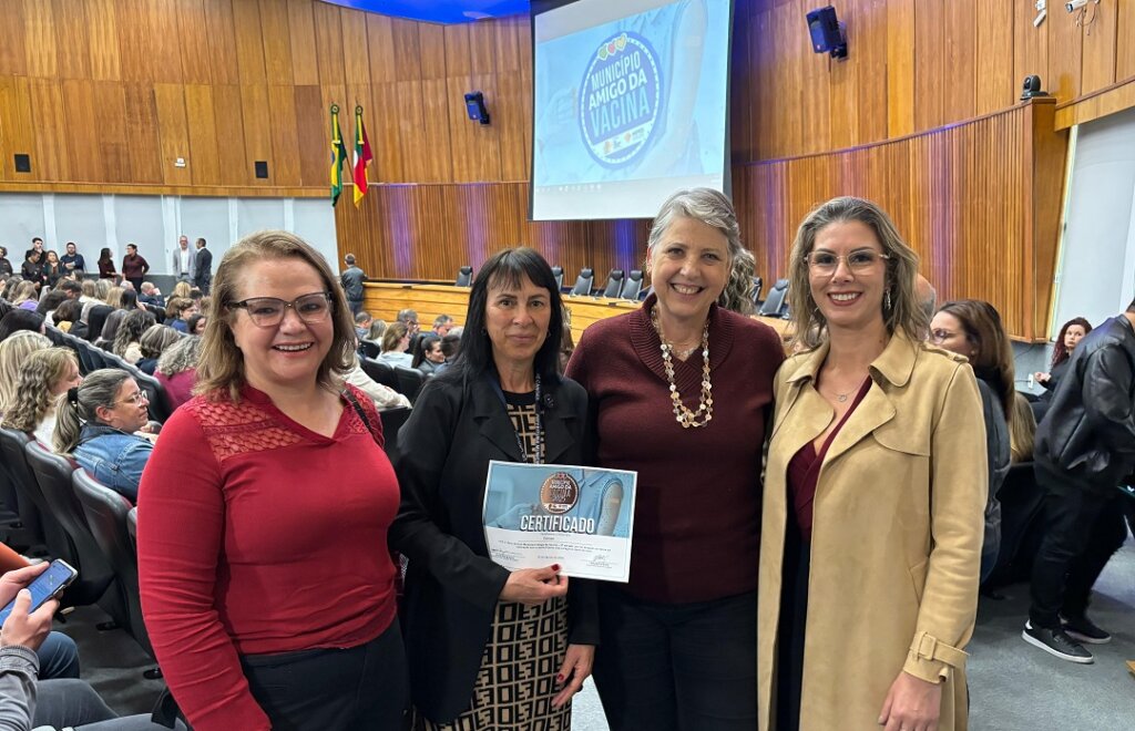 Canoas recebe certificado de Município Amigo da Vacina