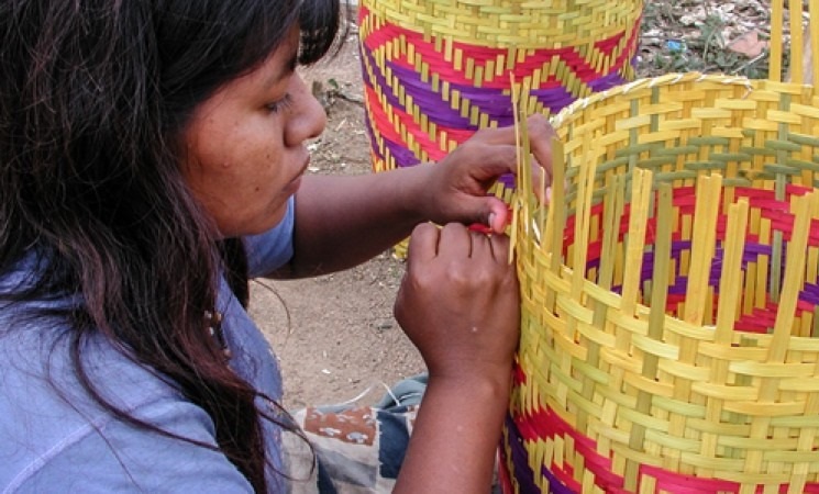 Canoas retoma acordo para regulamentar comércio indígena no Centro