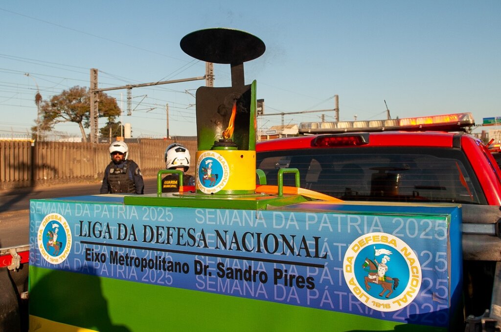 Chama do Fogo Simbólico da Pátria fica em Canoas até 1º de setembro
