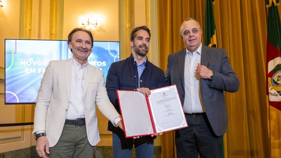 Governador Eduardo Leite anuncia trem de passageiros entre Porto Alegre e Gramado com trajeto de uma hora
