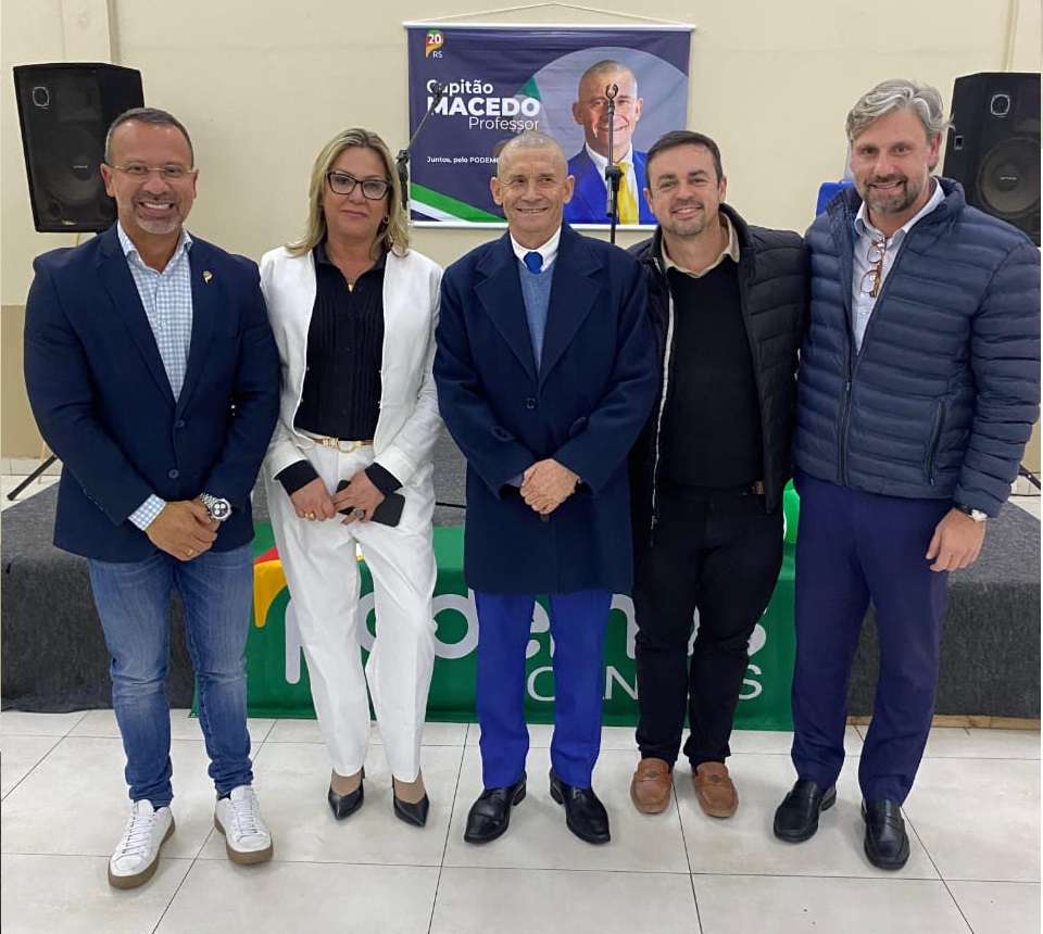 O deputado estadual suplente Capitão Macedo se filia ao Podemos em ato em Canoas.