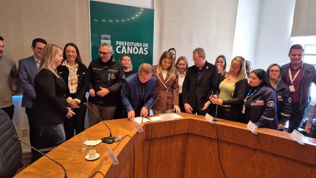 Prefeitura de Canoas firma contrato com FMSC e lança telemedicina em escolas