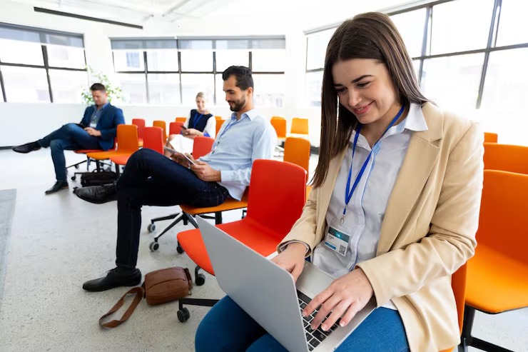 CIEE-RS inicia semana com mais de 3,5 mil vagas de estágio e bolsas que podem chegar a R$ 2,2 mil