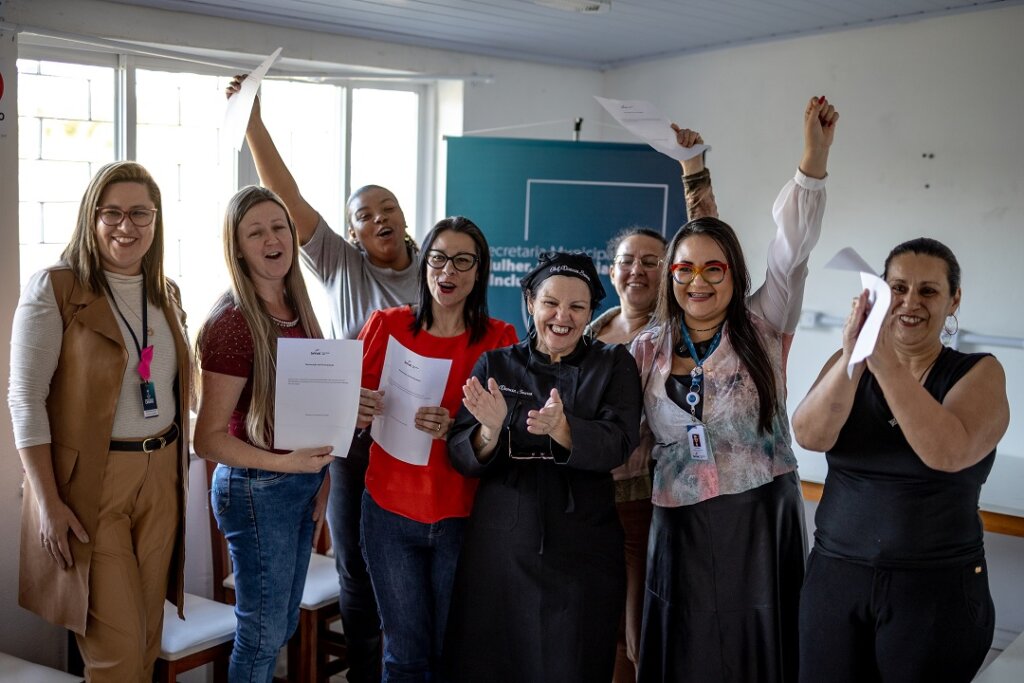 Mulheres concluem curso “Monte seu Delivery” e recebem certificados em Canoas